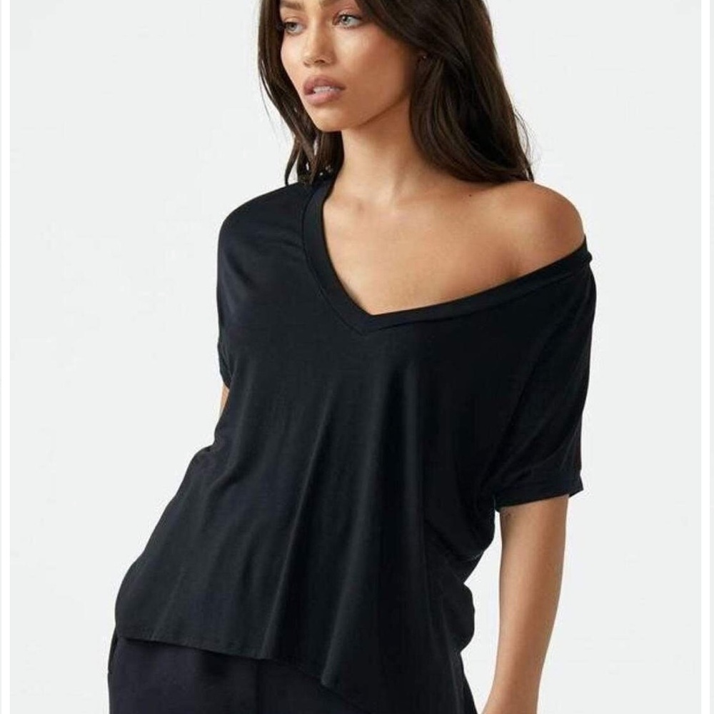 Joah Brown Black Vneck Tee